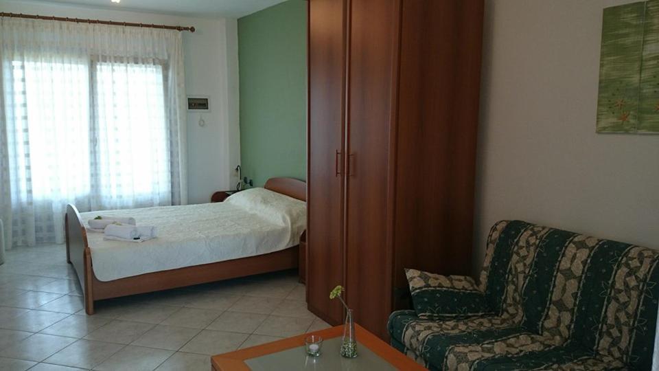 Studios Erotokritos Амоляни Екстериор снимка