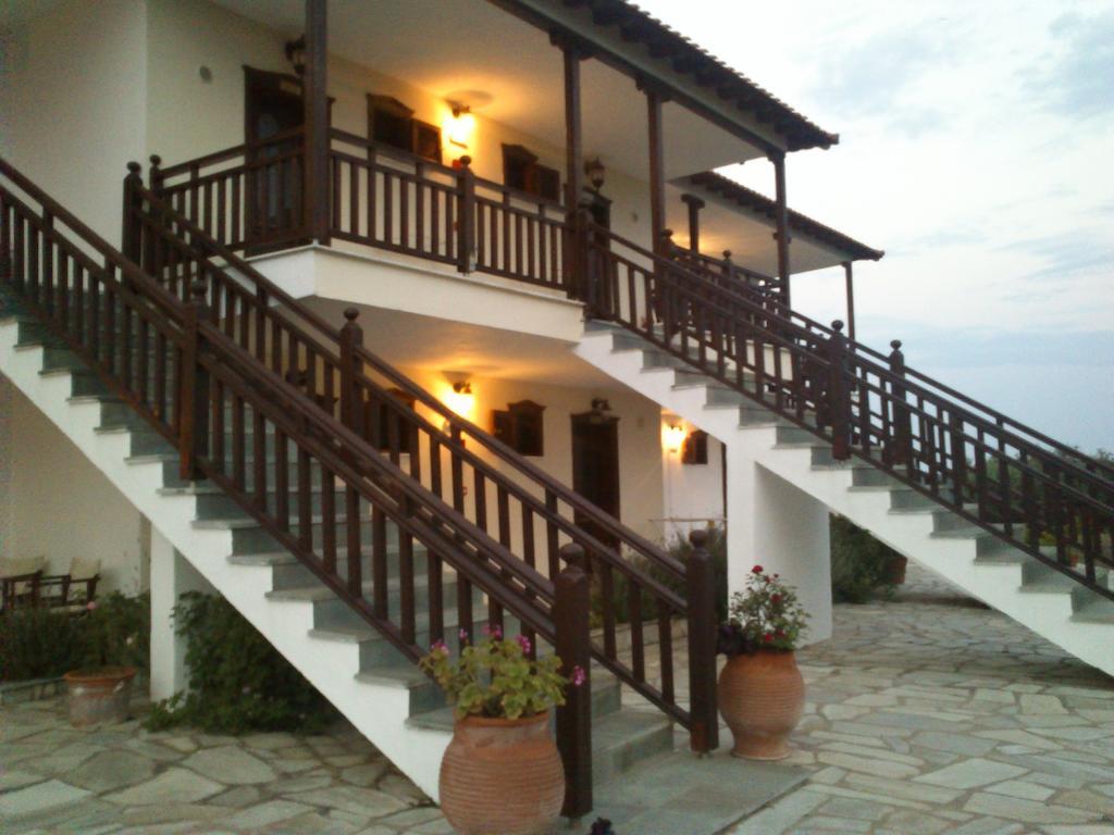 Studios Erotokritos Амоляни Екстериор снимка
